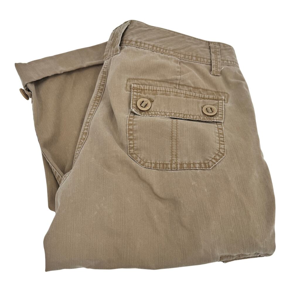 Eddie Bauer Shorts Womens 10 (33x19 ACTUAL) Long Cargo Khaki Tan Cotton Gorpcore